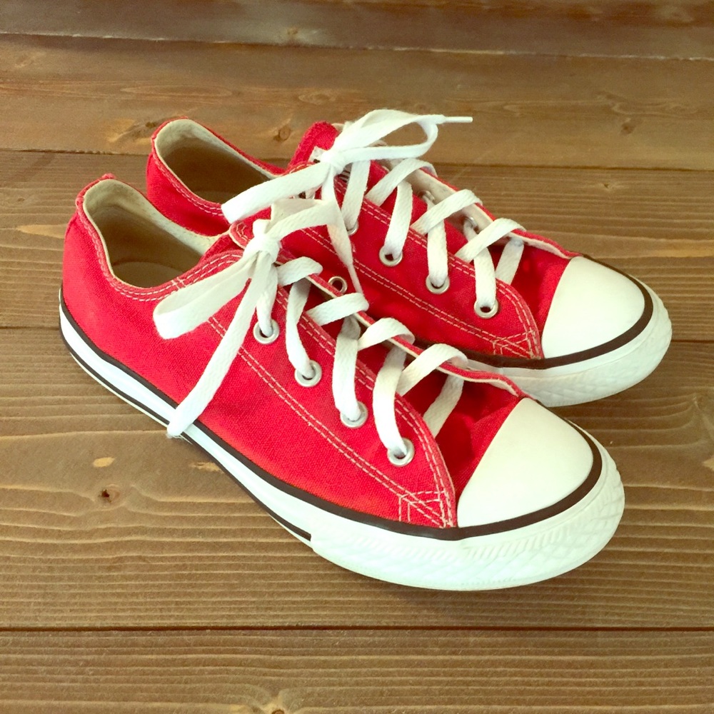 Converse Low Tops
